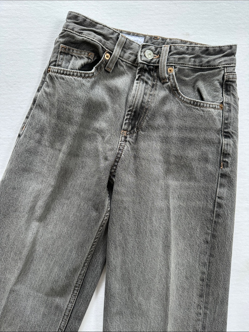 Zara Washed Gray Wide-Leg Jeans. Size 0